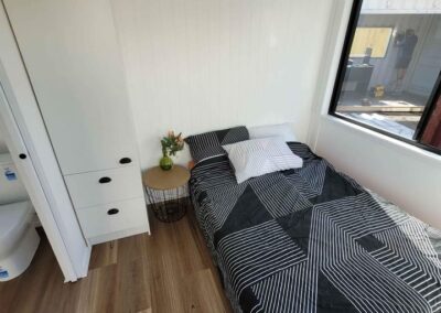 container-homes-brisbane-luxury-container-homes_bedroom1