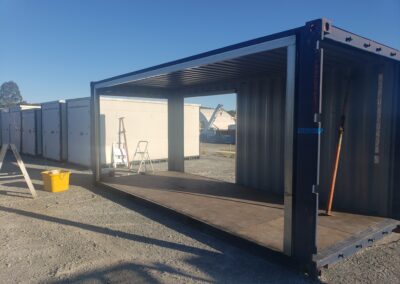 custom-shipping-containers-20ft-showroom_before and after_0756463729